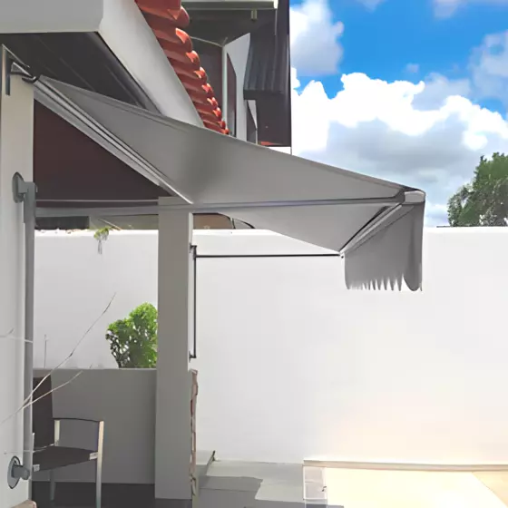 Toldo cortina com braço