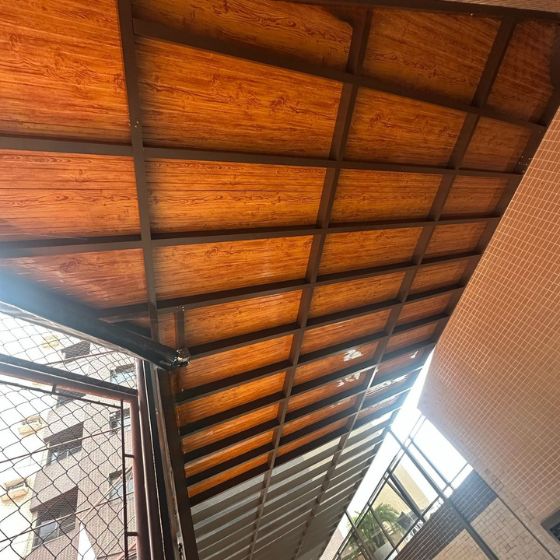 Toldos em Osasco SP, unindo elegância e proteção para áreas externas.
